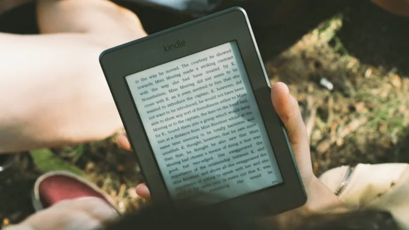 kindle を持つて